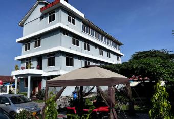 Haika Home Lodge has Balcony rooms