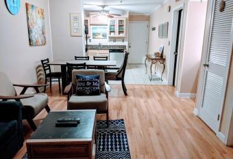 Zen Place has Balcony rooms