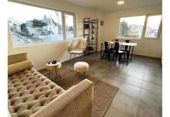 BAM l Depto NATIVO en el centro de la ciudad allows 18 year olds to book a room