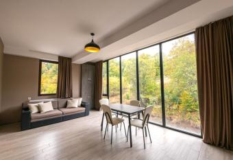 - Didveli Residence LUX Apartments - has Balcony rooms