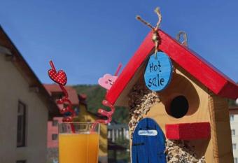 Didveli Highline Apertmant Bakurian allows 18 year olds to book a room