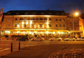 Hotel de l  Esplanade has Balcony rooms