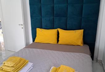 Max Lux the One has Balcony rooms