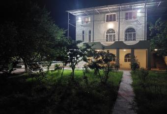 Jrvezh H&L-Work and Life has Balcony rooms