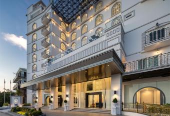 Eastin Hotel Vientiane has Balcony rooms