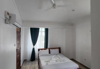 Pride in Homestay 2 allows 18 year olds to book a room