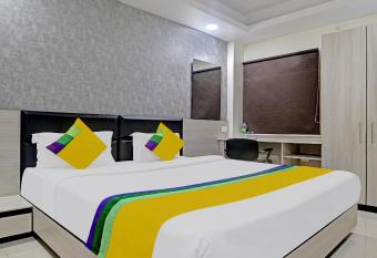 Itsy By Treebo - Lotus has Smoking/Balcony rooms