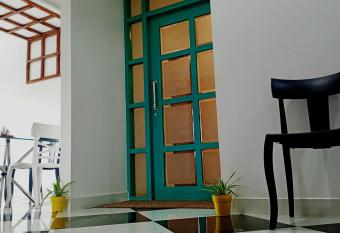 VIAN INN has Smoking rooms