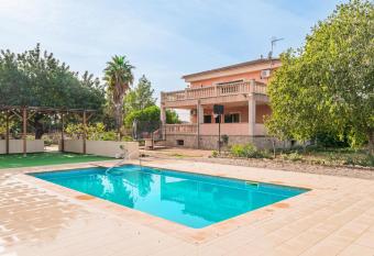 Casa Estilo Mallorqu  n has Balcony rooms