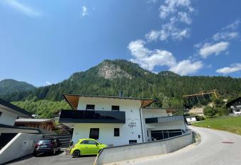 Apart Egger has Balcony rooms