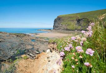 Parada Cottage at Crackington Haven, near Bude and Boscastle, Cornwall has Balcony rooms