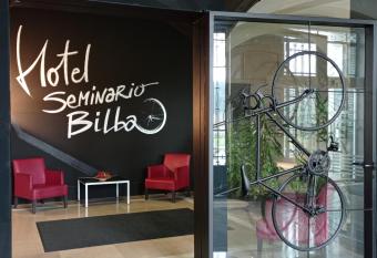Hotel Seminario Aeropuerto Bilbao allows 18 year olds to book a room