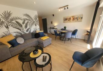 Le Cocooning - Saint Rapha  l - Wi-Fi - Piscine has Balcony rooms