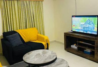 Stylish centrally located apt: secure,WiFi&parking allows 18 year olds to book a room