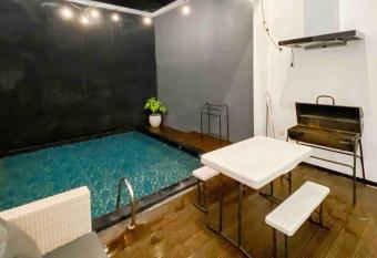 Casa Nimpuna Villa Panderman Hill, Batu has Balcony rooms