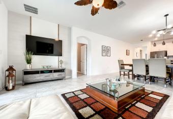 Phenomenal 3BR Condo near Disney has Balcony rooms