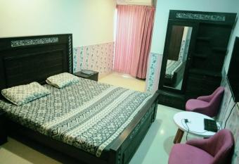 Reasonable Rental Apartment allows 18 year olds to book a room