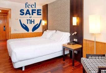 NH Ciudad de Valencia allows 18 year olds to book a room