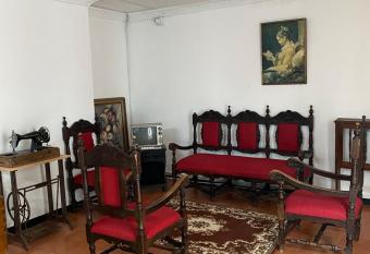 La Casona Hostal has Balcony rooms