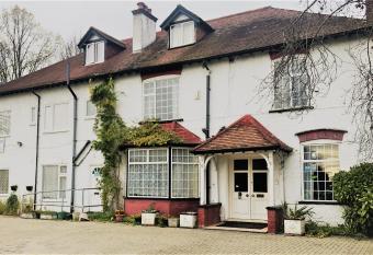 Lyttleton Lodge allows 18 year olds to book a room