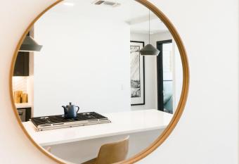 Luxury Phoenix Arizona Condo next door to fine dining and shopping allows 18 year olds to book a room