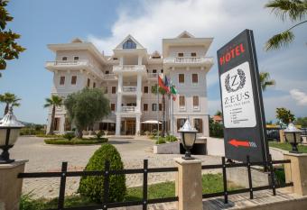 Hotel Vila Zeus has Balcony rooms