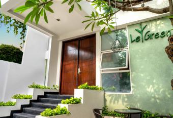 LeGreen Suite Poso allows 18 year olds to book a room