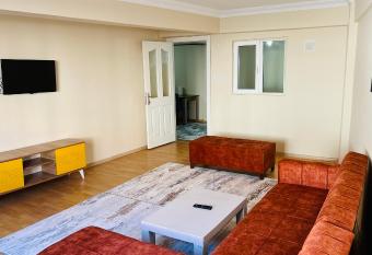 ALP KONAKLAMA has Balcony rooms