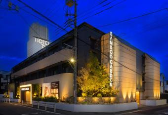 BAMBOO GARDEN           allows 18 year olds to book a room