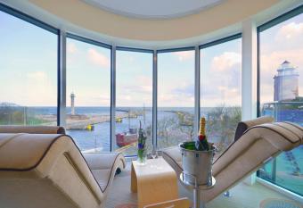 Hotel Hanseatic - Adults Only allows 18 year olds to book a room