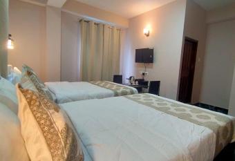 NORBU LING RETREAT has Smoking rooms