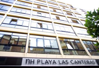 NH Las Palmas Playa las Canteras allows 18 year olds to book a room