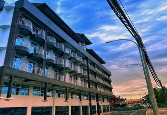 Wing Tat Grand Hotel has Balcony rooms