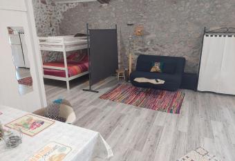 Ancienne grange r  nov  e has Balcony rooms