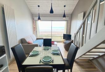 Appartement vue mer, Brigantine allows 18 year olds to book a room