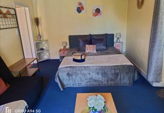 Douceurs du logis has Balcony rooms