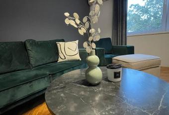 Markan, Drinska 10, Osijek allows 18 year olds to book a room