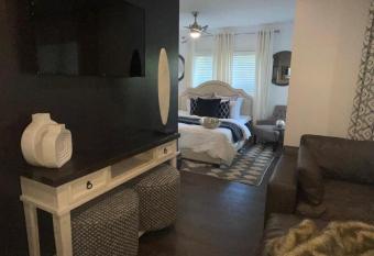 Luxury Designer Home has Balcony rooms