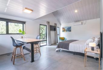 Laurentino Loft & Home allows 18 year olds to book a room