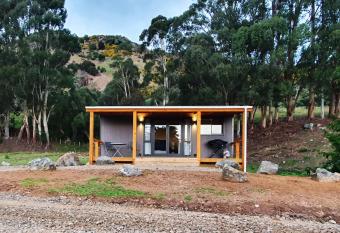 Glenwood Akaroa Bush Retreat - Totara Hut allows 18 year olds to book a room