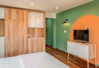 POTA Hotel & Apartment allows 18 year olds to book a room