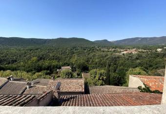 A beautiful townhouse in a charming village allows 18 year olds to book a room