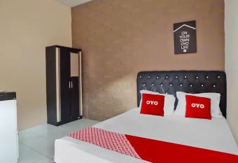 OYO 91700 N Guesthouse allows 18 year olds to book a room