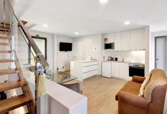 My School I has Balcony rooms