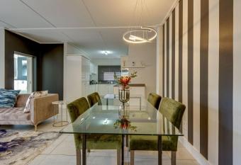 Polofields Express has Balcony rooms