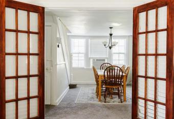 Lovely Historic Williamsport Home-ArtizanSt-RmA has Balcony rooms