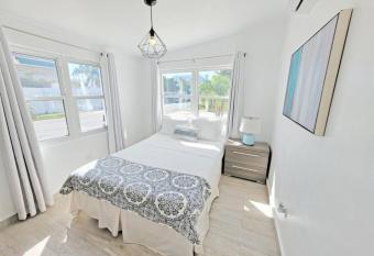 The Haven 2 Ocean Park Beach San Juan allows 18 year olds to book a room