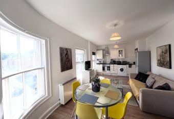 Yeovil Inn allows 18 year olds to book a room