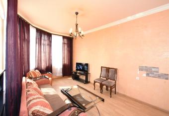 Khorenatsi 47/7 allows 18 year olds to book a room