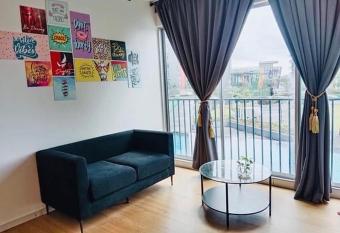 Raihanah Homestay The Zizz Damansara North has Balcony rooms